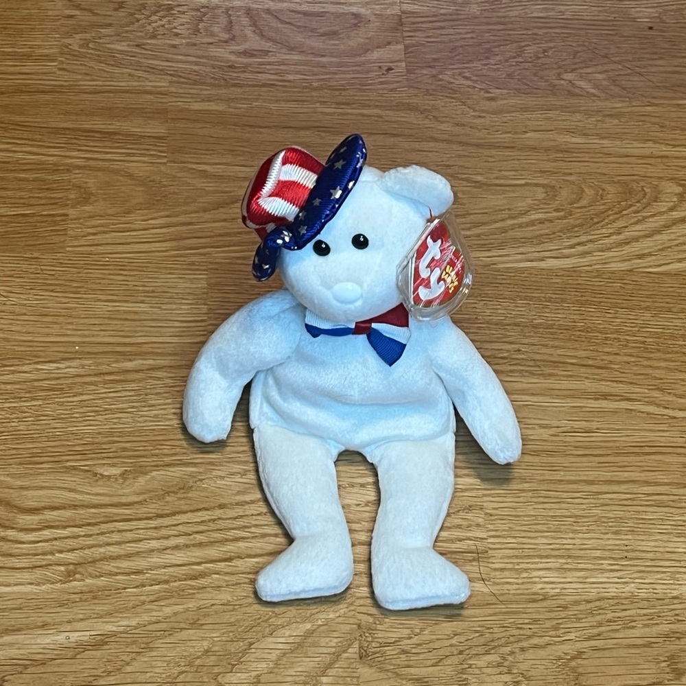 NOSTALGIC 2004 Benjamin Ty White Plush Bear